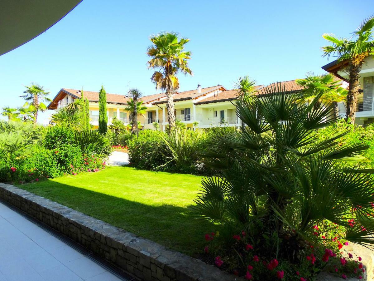 Phoenix Garda Hills Sirmione Buitenkant foto