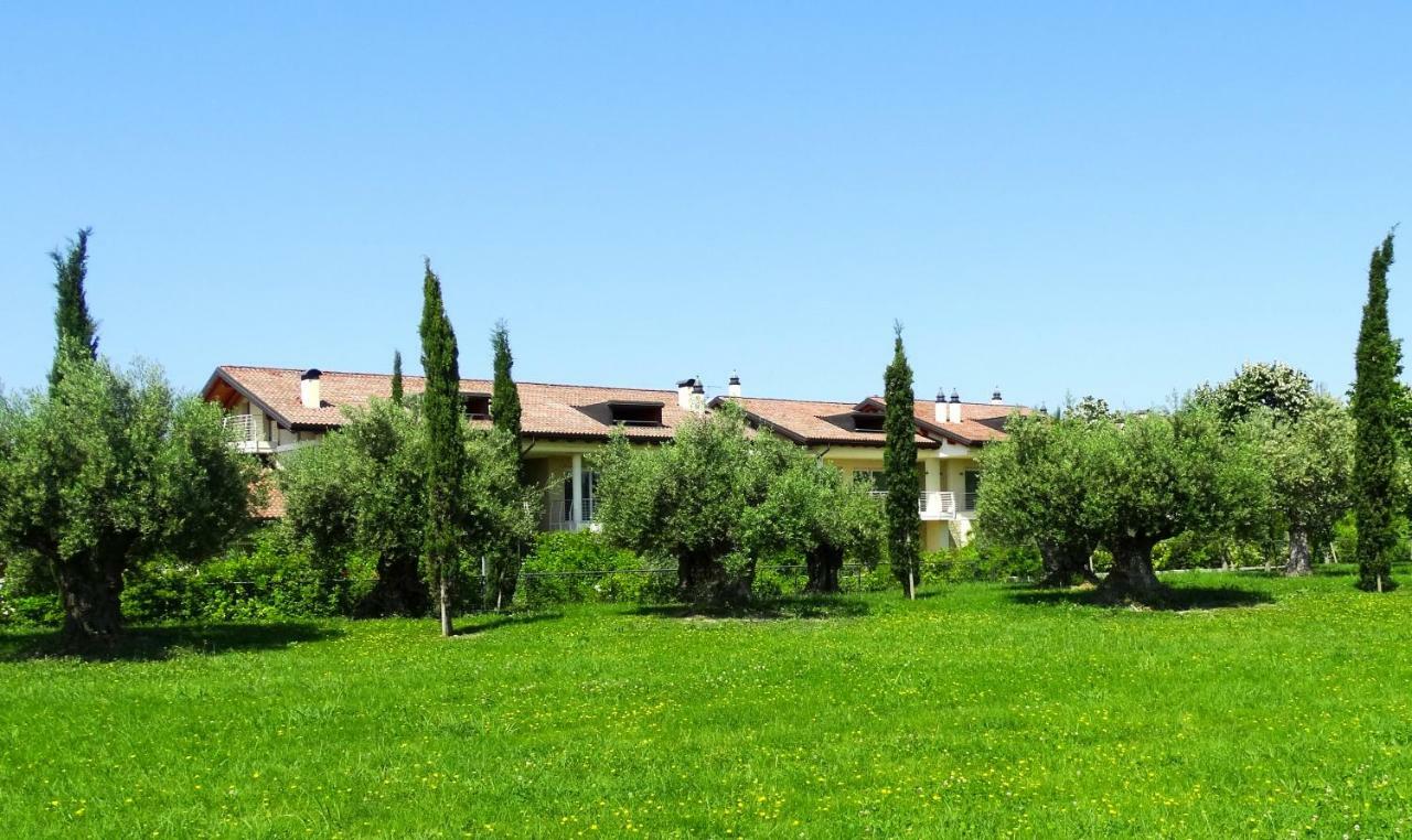 Phoenix Garda Hills Sirmione Buitenkant foto