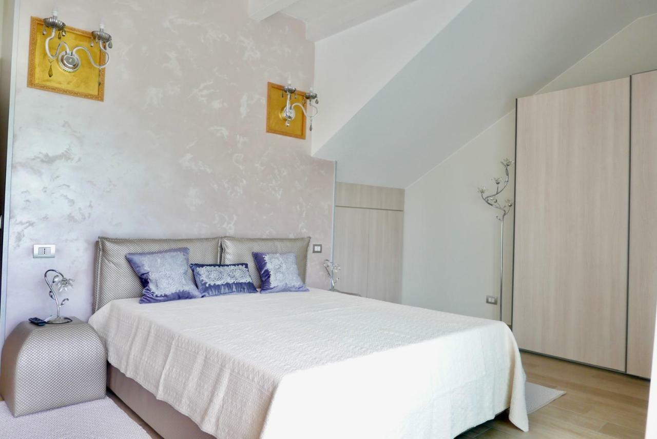 Phoenix Garda Hills Sirmione Buitenkant foto